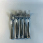 5 Wallace Silver Dinner Forks Stainless Flatware Salad WAS213 Heavy. Fixed Price $14.99.