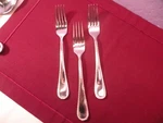 Set Of 3 Pfaltzgraff Bella 18/10 Stainless Salad Forks 7-1/4". Fixed Price $18.49.