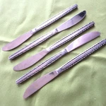Rogers Co Stanley Roberts Stainless 5 Dinner Knives Ensenada Pattern 8 3/4". Fixed Price $9.99.