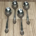 Oneida Dover Heirloom Set Of (4) Teaspoons Stainless Flatware. Fixed Price $29.95.