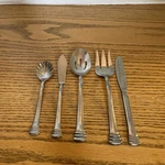 Hampton Silversmiths HSV131 Stainless Serving Set Of 5. Fixed Price $18.50.