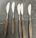 Sheffield England Deeredge Firth Stainless Wood Handle Dinner Knives. Fixed Price $5.95.