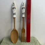 Vtg Kissing Dont Last Cookin Salad Spoon Fork Set Dutch Couple New York City. Fixed Price $29.99.
