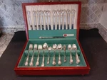 Vintage 1847 Rogers Bros. Remembrance 75 Pcs Silverware Set By Oneida Ltd.. Fixed Price $99.99.