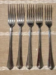 5 Oneida Jiulliard Heirloom Cube Dinner Forks. Fixed Price $45.00.