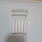 Oneida Easton 18/10 Stainless Steel Dinner Fork (set Of Five). Fixed Price $29.99.