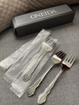 Oneida Dover Fine Flatware Salad Forks Set Of 4 18/10 Stainless Steel. Fixed Price $39.00.
