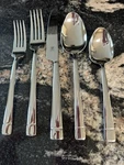 Zwilling Bellamar 18/10 Stainless Steel, 5PC Place Set, New Other, Beautiful. Fixed Price $24.00.