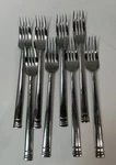 Oneida Sunnybrook 7 1/4" Salad Forks 18/10 Stainless Glossy Vietnam Set Of. Fixed Price $45.99.
