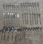 Oneidacraft Deluxe Chateau Stainless Flatware Knife Fork Spoon 46 Pcs Set. Fixed Price $79.99.