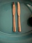 Vintage 1960S Mcm Oneida Thor Fluted Rose (2) Dinner Knives Stainless Usa Glossy. Fixed Price $11.00.