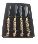 Set Of 4 Arthur Court Designs Speaders Carved Acorn Handles Stainless Steel.. Fixed Price $32.50.