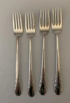 Sweetheart Wallace Brothers Silverplate Grille (viande) Forks - Set Of 4. Fixed Price $19.99.