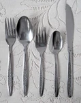 Vintage Customcraft Silverware CUS5 Piece Place Setting. Fixed Price $15.70.