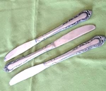 3 Dinner Knives Utica Walco Stainless Steel Patrician Pattern Korea 8 1/2". Fixed Price $6.99.