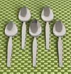 International INS242 Stainless 5 Fruit/orange Spoons Wm Rogers Mfg Co Usa 7/8". Fixed Price $14.95.