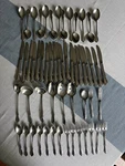 Oneidacraft Deluxe Chateau Stainless Flatware Knife Fork Spoon 56 Pcs Set. Fixed Price $60.00.