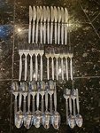 Hampton Silversmiths Stainless HSV15 Ribbed Flatware 36 Pc.. Fixed Price $55.00.