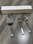 Vera Wang Love Knots Wedgewood 3 Piece Serving Set Stainless Silverware. Fixed Price $29.99.
