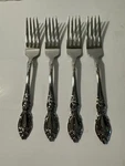 Oneida Wordsworth Stainless Steel Dinner Fork (set Of Four). Fixed Price $21.99.