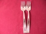 Set Of 2 Oneida Usa Forte Salad Forks Glossy Stainless Steel Flatware 6 3/4". Fixed Price $56.74.