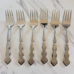 Oneida Valerie Distinction Deluxe Salad Dessert Forks Stainless Satin Lot Of 6. Fixed Price $24.99.