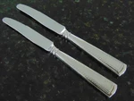 Oneida Couplet Dinner Knife Lot Knives 9 1/2. Fixed Price $17.99.
