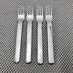 Reed & Barton Middleburg Marlborough Stainless Dinner Forks Korea - Lot Of 4. Fixed Price $29.95.