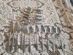 Utica Cutlery Co Stainless UT153-3 Atomic Starburst. 17 Pieces. A4. Fixed Price $50.00.