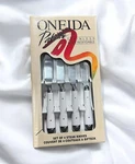 New Vtg Oneida Steak Knives Palette White Stainless 4-PIECE Set 90S. Fixed Price $32.00.