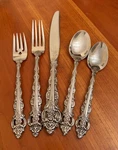 Oneida Vinci Cube Heirloom Stainless Flatware - Choice. Fixed Price $22.00.