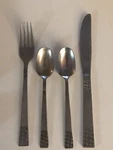 Supreme Cutlery Towle TWS127 Stainless Dinner Fork And Knife & Teaspoons. Fixed Price $18.77.