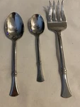 Oneida Aria Stainless Flatware Meat Fork Teaspoons Soup 3PC. Fixed Price $13.97.