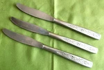 International Decorator Stainless Rose Lace Pattern Dinner Knives 8" #43291*. Fixed Price $9.99.