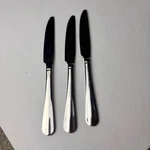 Pfaltzgraff Everyday Stainless Steel Serrated Steak Knives Set Of 3 Silver 8.5". Fixed Price $20.25.