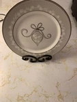 Lenox Bellina Platinum Hoiday Accent Plate Nice. Fixed Price $22.00.