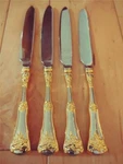 Royal Albert Country Roses Gold Accent Stainless Set 4 Dinner Knives Knife. Fixed Price $21.24.