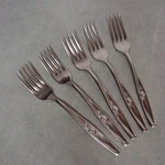 Luxury International Silver Random Rose Dinner Forks 5 Stainless Steel 6 7/8". Fixed Price $18.95.