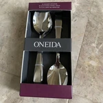 New Oneida Lydell Stainless Silverware 8 Dinner Spoons 7.5. Fixed Price $29.95.