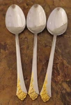 Oneida Golden Damask Rose Cube Set 3 Oval Soup Spoons Stainless Flatware Lot Q. Fixed Price $22.49.
