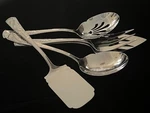 Lenox Holiday 5PC Oversized Flatware Serving Set New. Fixed Price $79.99.