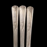 Roberts & Belk Sheffield England 3 Luncheon Knives 1926 Vintage Lyric Pattern. Fixed Price $18.99.