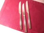 3 Dinner Knives Oneida OHS504 Glossy Stainless Hammered Knife Flatware 9 1/2". Fixed Price $15.09.