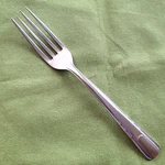 Hull Dinner Fork HUS3 Pattern 7" Glossy 18/8 #39739. Fixed Price $5.99.