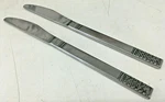 2 Modern Solid Dinner Knives Msi Danika Stainless Merchandise Serv Celtic Knot. Fixed Price $16.99.