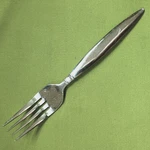 Farberware Stainless Salad Fork Diner Pattern Glossy Pointed Tip Lined Heel. Fixed Price $5.99.