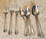 Hampton Silversmiths HSV215 Forks, Teaspoon, Oval Soup Spoons 16 Pcs Total. Fixed Price $29.99.