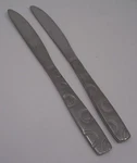 2 Dinner Knife Hemisphere Cambridge Stainless Frosted Handle Glossy Circle. Fixed Price $12.99.