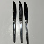 Cambridge CBS20 Stainless Korea Swirl Pattern Dinner Knives Serrated Set Of 3. Fixed Price $7.51.