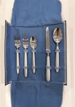 Oneida Lamais 18/8 Stainless Pc Place Setting 026 005A With Black Case Usa. Fixed Price $45.00.